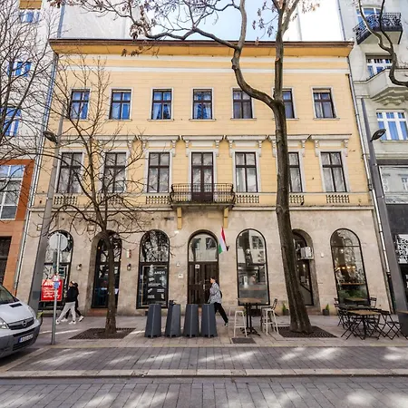 Unique Experience Apartman